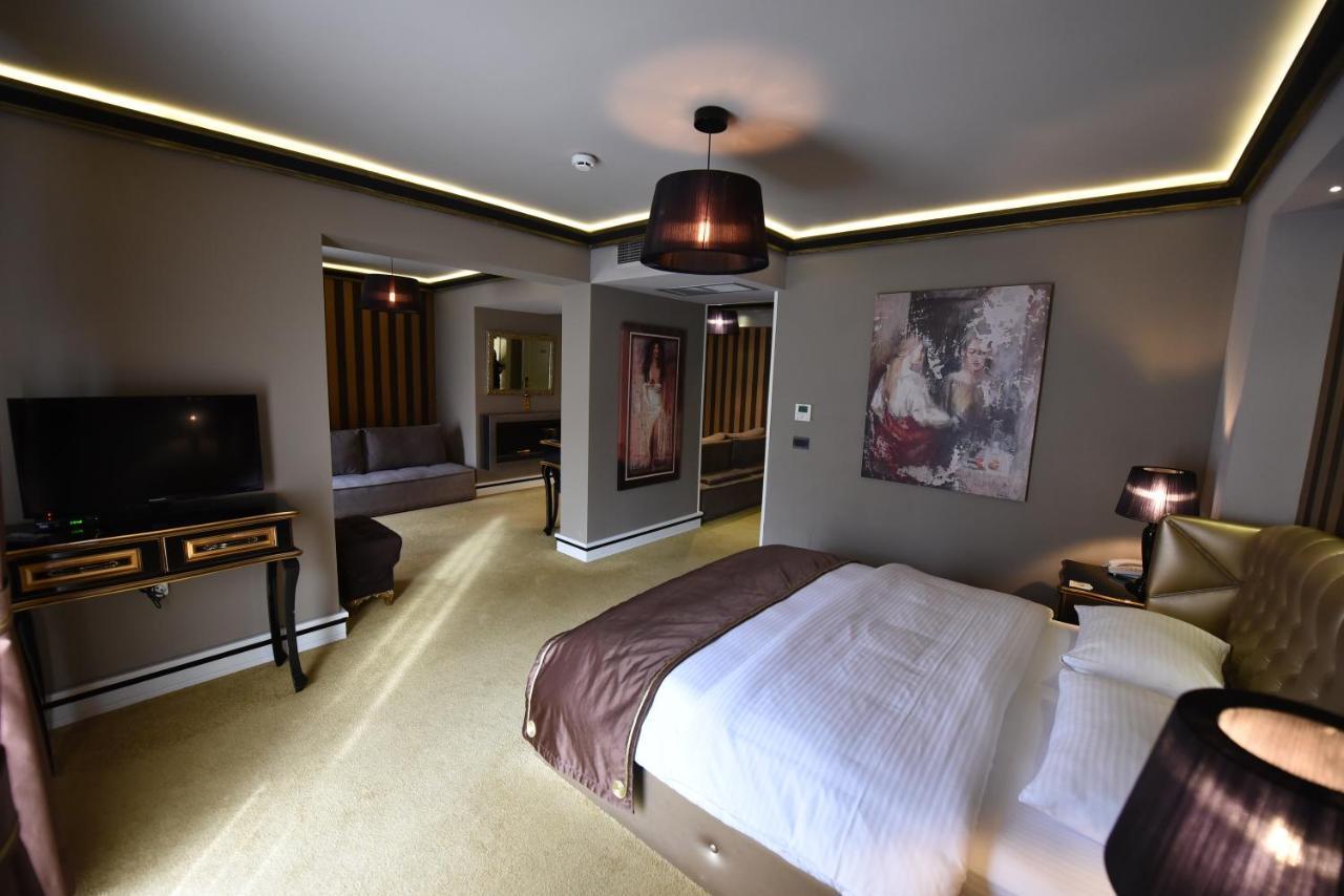 Hotel Hymeti'S Palace โปกราเดซ ภายนอก รูปภาพ