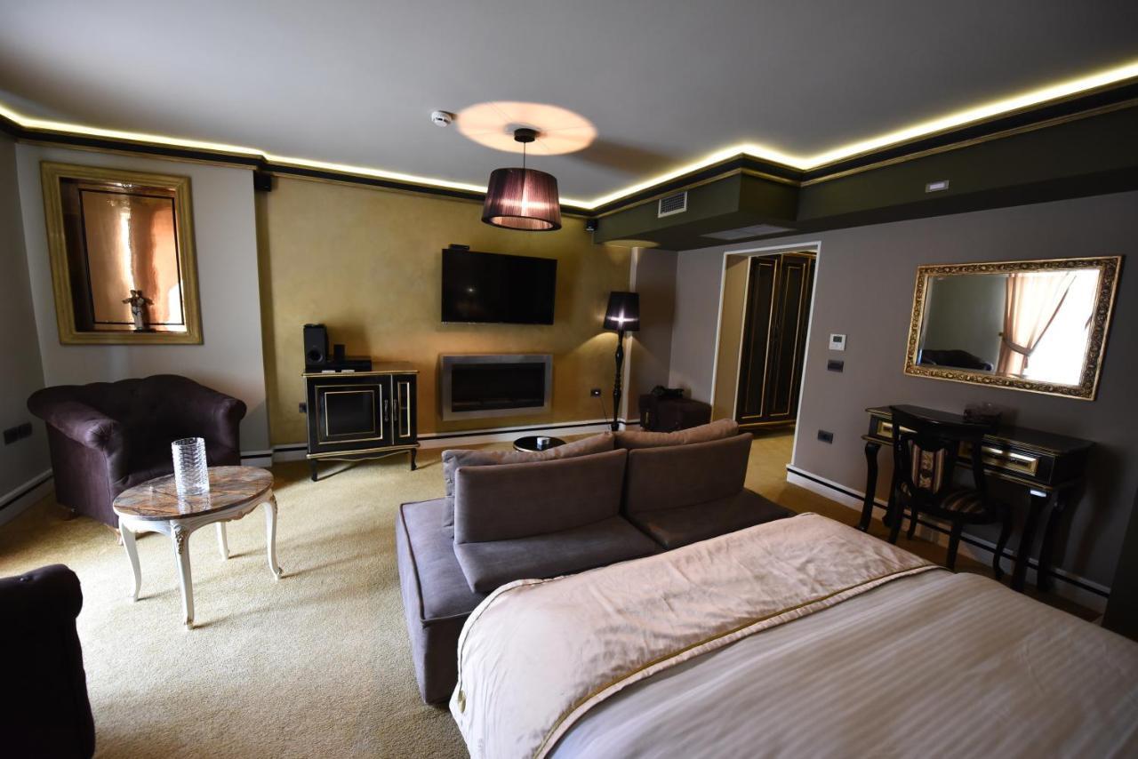 Hotel Hymeti'S Palace โปกราเดซ ภายนอก รูปภาพ