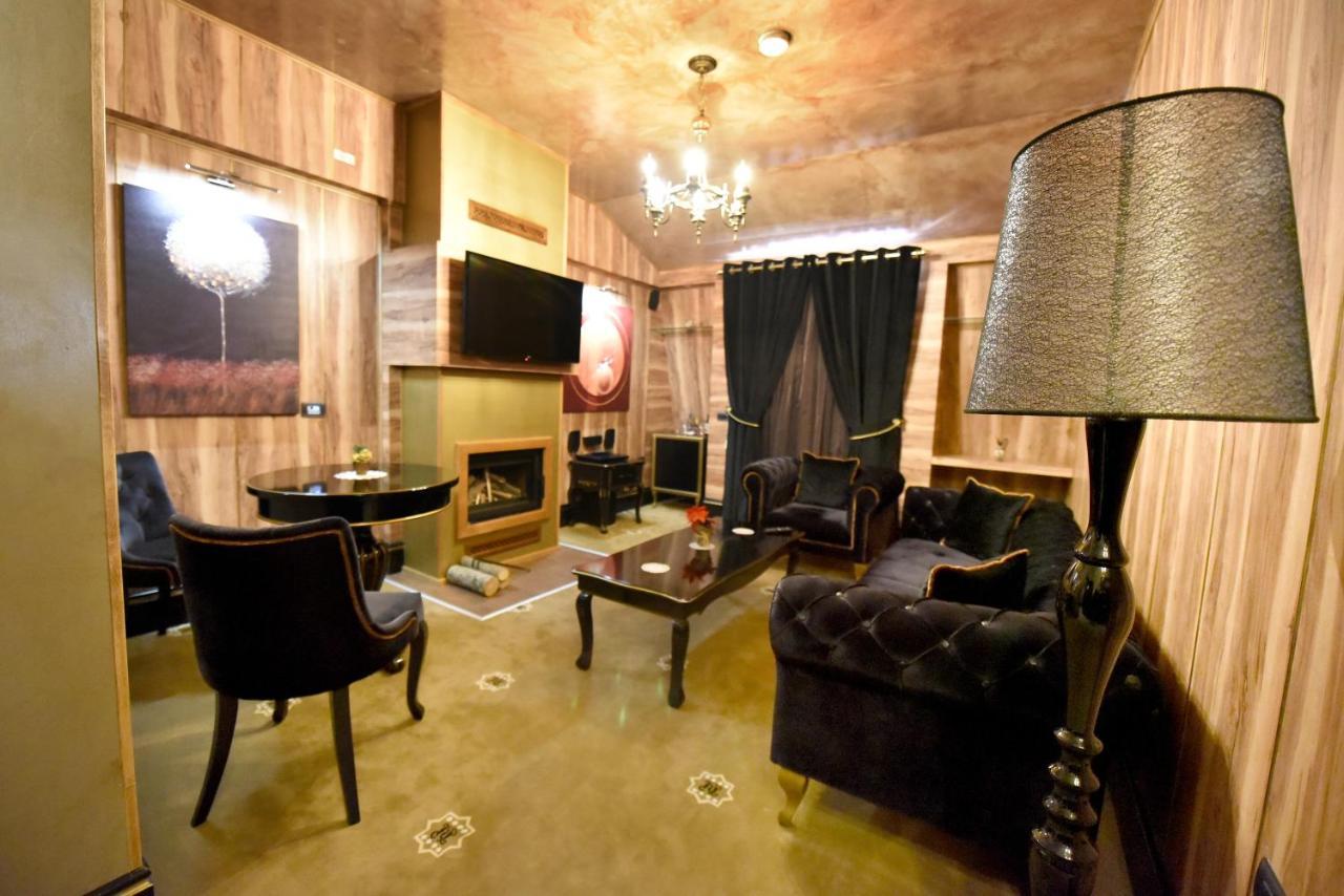 Hotel Hymeti'S Palace โปกราเดซ ภายนอก รูปภาพ