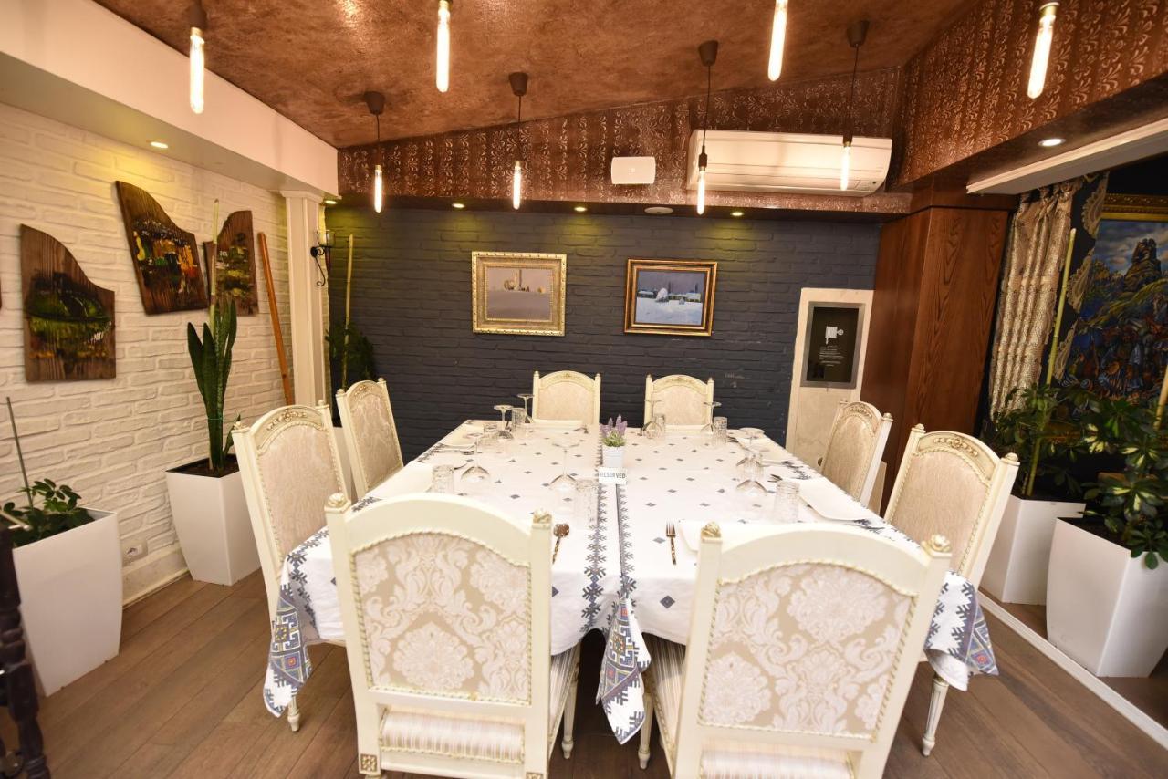 Hotel Hymeti'S Palace โปกราเดซ ภายนอก รูปภาพ